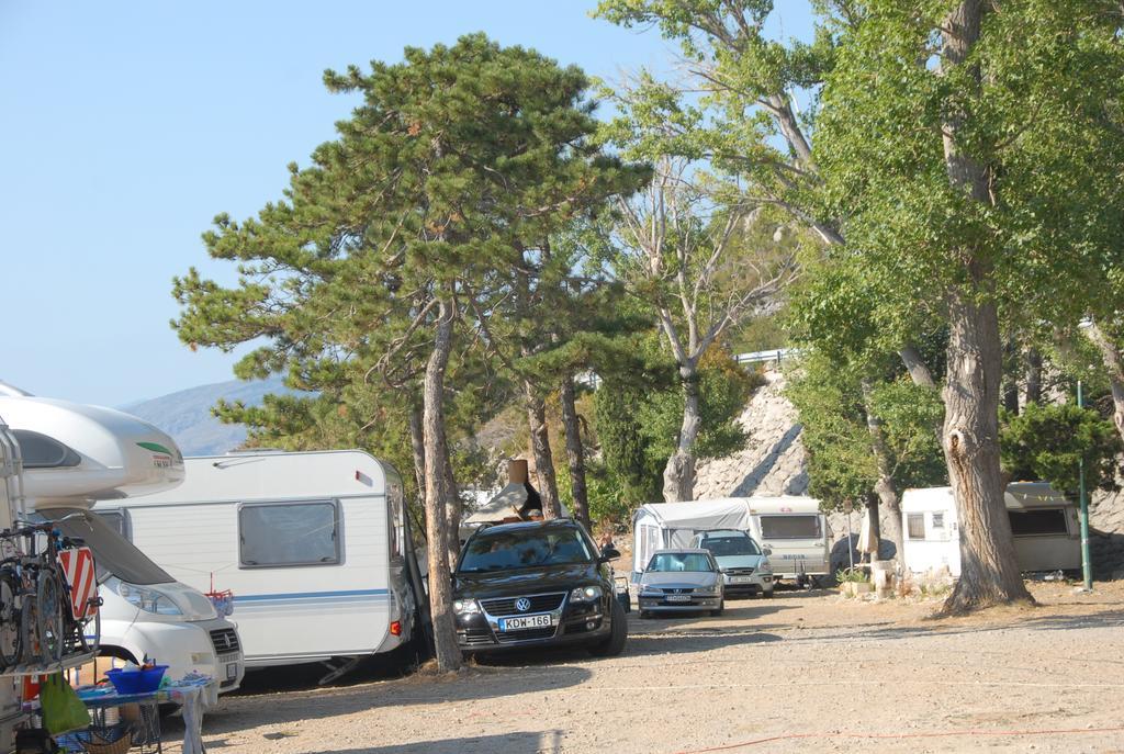 Camping Raca สเวติยูไร ภายนอก รูปภาพ